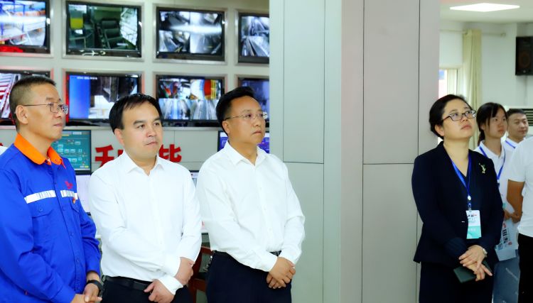 1693277127554905.jpg 胡市長參觀.jpg