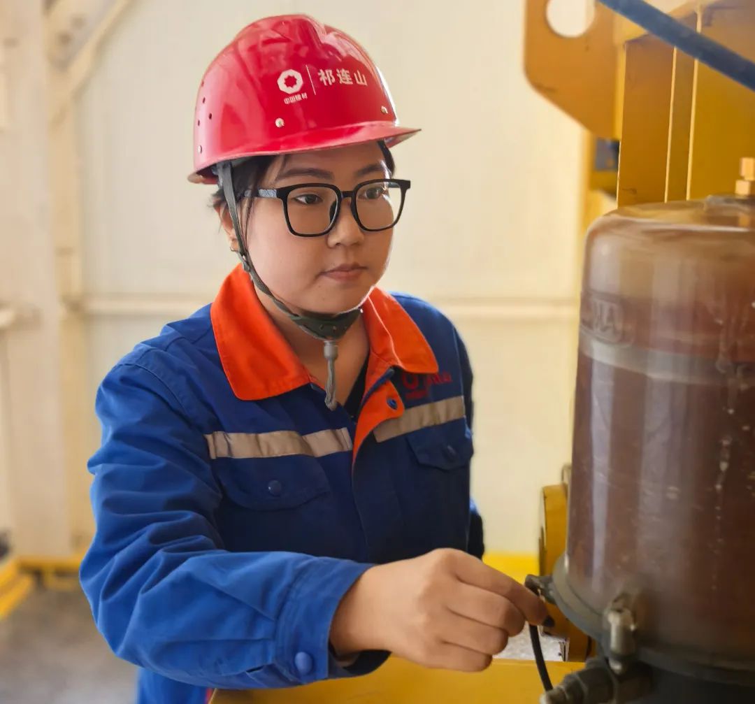 1748163123439517.jpg 安蘭蘭1.jpg