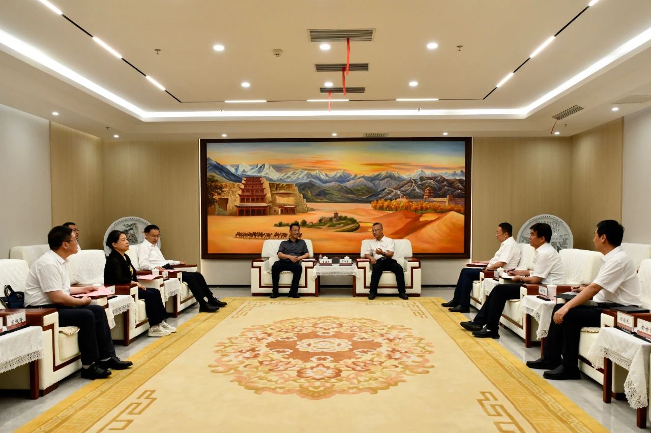 1748845405866129.jpg b.jpg