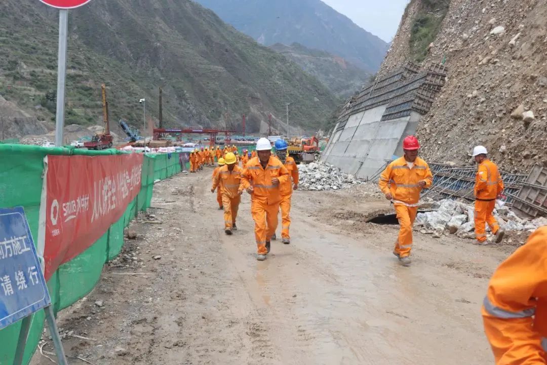 1750898121712754.jpg 3.jpg