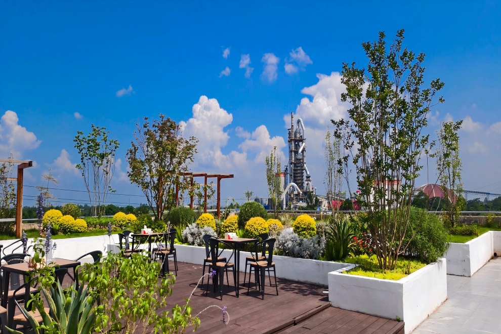 1760080609779298.jpg 集團(1).jpg